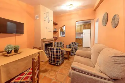 Image de El CIPRÉS / CASERÍO Del Colmenar House
