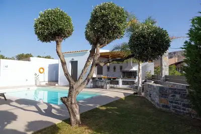 Image de Villa Stavelia, près de la mer