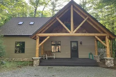 Image de Belle maison spacieuse avec accès au lac Tee