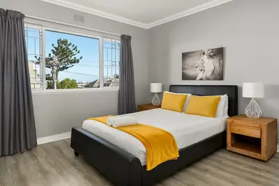 Image de Newly Hip Apartment in the Sea Point Area