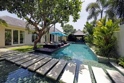 Image de 3 Br Villa Central Seminyak, à proximité des commerces et des commodités