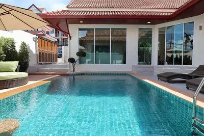 Image de Villa de luxe avec piscine 3br / 6-8 personnes