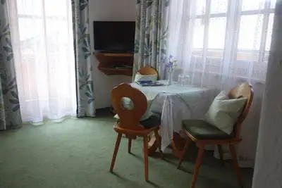 Image de Chambre double, douche ou baignoire, Wc, ouest - Postfeld 606