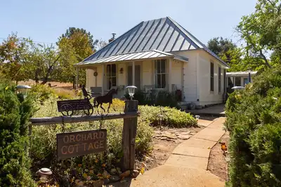 Image de Cottage à Rancho La Siesta - Profitez d'un séjour dans un ranch de travail privé de 40 acres