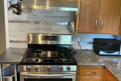 Image de Modern Midtown Tulsa Living