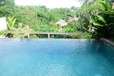 Image de Villa luxueuse de luxe avec piscine pour 2 personnes, cuisine, Ă Letung Villa South Ubud