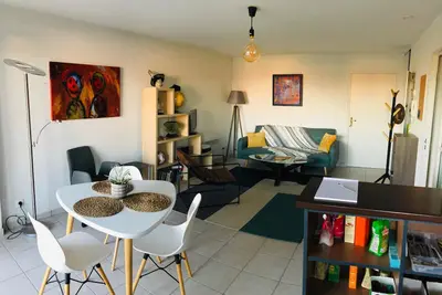 Image de App calme, sécurisée, piscine, 5min du centre