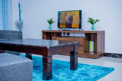 Image de 1 chambre confortable et moderne