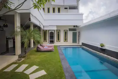 Image de Villa privée 3br + piscine + 800m du centre de Seminyak