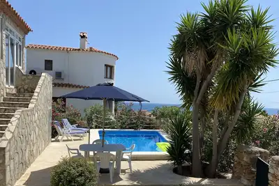 Image de Villa climatisée avec vue sur la mer, WiFi et piscine privée