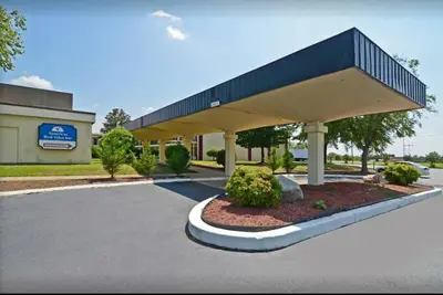 Image de Americas Best Value Inn Wilson UNITÉ 10 2 Chambres À Coucher Au Sol