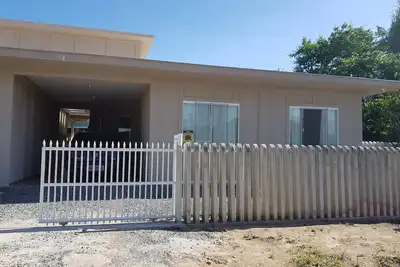 Image de Maison Beige Itapoá Barra do Saí - à 350 m de la mer