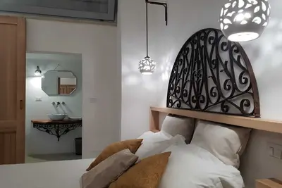 Image de Casa Litarà combine l'hospitalité traditionnelle et exclusive loin de chez eux.