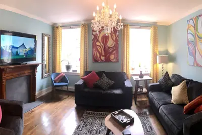 Image de Stone Row Apartment élégant dans le centre-ville historique