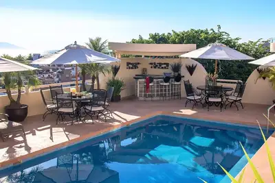 Image de Centre-Ville Villa Vue Imprenable Personnel Complet - 5 Bd