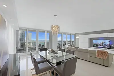 Soleil, mer et retraite! ! ! 3848, 2 chambres