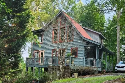 Image de Belle cabine au sommet de la montagne