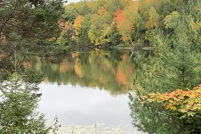 Image de Chalet calme et paisible sur le lac