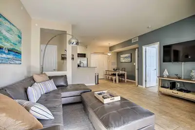 Image de Nouveau! Chic Clearwater Condo w / balcon et accès à la piscine
