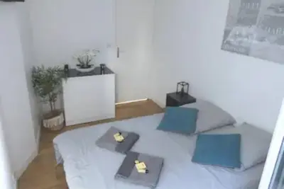 Image de Meublé de tourisme classé 2 étoiles en plein cœur de Trouville sur mer.