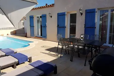 Image de Maison de vacances avec piscine www. villapetitreve. fr