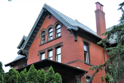 Image de 3 étages de Brownstone d'architecte 4b5b Loring Heights