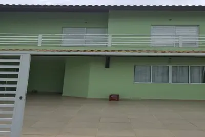 Image de Belle maison de plage à Itanhaém marcher dans le sable