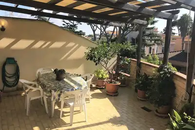 Image de Penthouse parfait près de San Pietro!