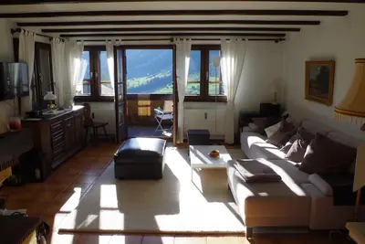 Image de Appartement calme et lumineux avec une vue magnifique sur les montagnes pour la randonnée et le ski