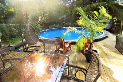 Image de Grande maison de 3/4 chambres avec vue sur la vallée avec espace extérieur, piscine et abri tempête