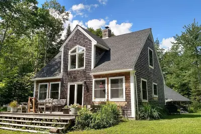 Image de Cozy Cottage calme dans les bois, près de l'océan et des activités locales