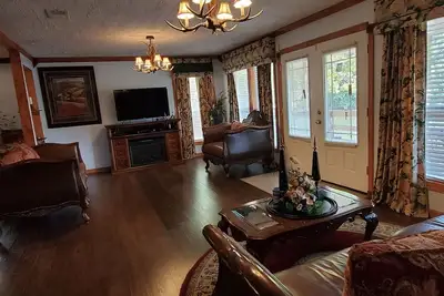 Image de Coucher de soleil sur l'étang. .