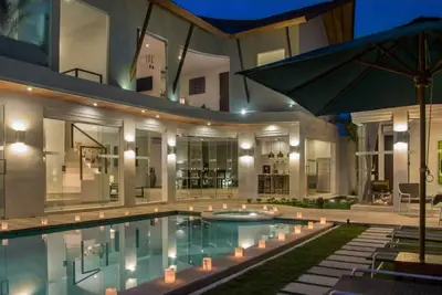 Image de Luxury Villa 4 Bedroom Seminyak, Family Villas Seminyak, Near Eat Street