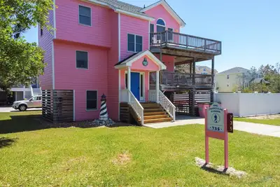 Image de One Part Harbor 5br Oceanside - Private Pool-Theatre Room - Hot Tub