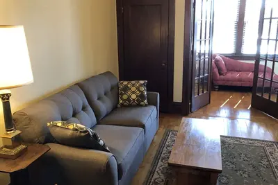 Image de Downtown Sleepy Eye Apartment, 1 chambre et couchage. Vintage Ă tous points de vue!