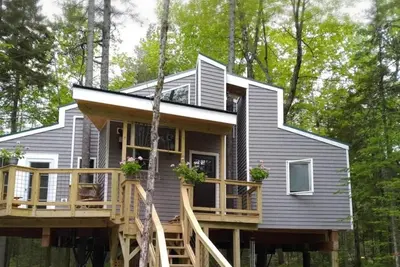 Image de Treehouse près de Bar Harbor. Luxueux et privé!