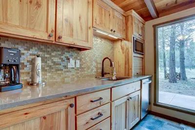 Image de 7 Approach - Light & Bright Remodel - 3br / 2b avec foyer - Sharc Access - Jacuzzi