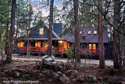 Image de Premier Pinetop Country Getaway