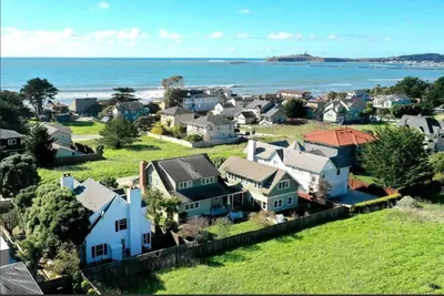 Image de Toute la maison de plage 4Br 3. 5ba