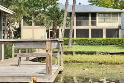 Image de River House B - Bord de l'eau - Embarcadère - ** Troisième nuit gratuite **