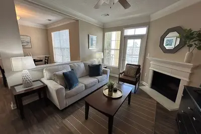 Image de Superbe appartement entièrement meublé avec deux chambres / deux salles de bain à Alpharetta