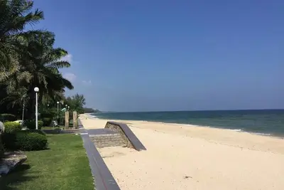 Image de Cha-am Grand Condotel