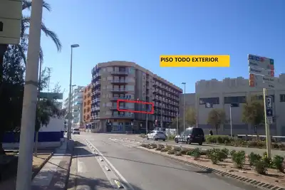 Image de Appartement Exclusif En PREMIÈRE Ligne De Plage. Idéal pour les familles et les groupes