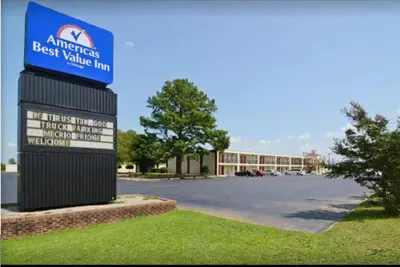 Image de Americas Best Value Inn Wilson UNITÉ 25 Premier ÉTAGE À 2 Lits