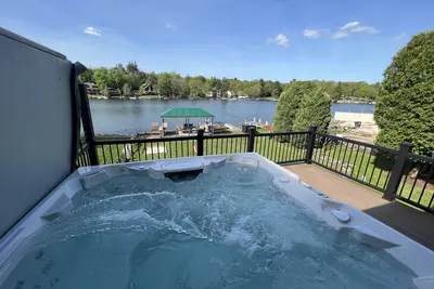 Image de Beauté au bord du lac avec quais privés