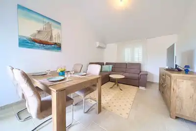 Image de Appartement de vacances avec balcon et climatisation