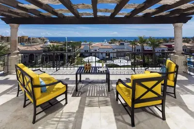 Image de Résidence de 3 chambres avec tous les services disponibles