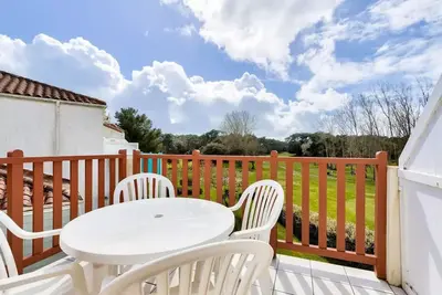 Image de 2 Pièces 4 Personnes Sélection