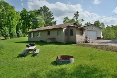 Image de 3 chambres, 2 salles de bains Location de vacances pr��s de Cable, Wisconsin