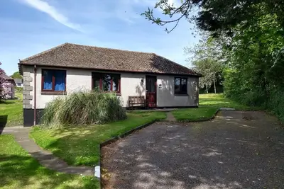 Image de Fabuleux bungalow de vacances indépendant sur le terrain d'un manoir du 16 e s.